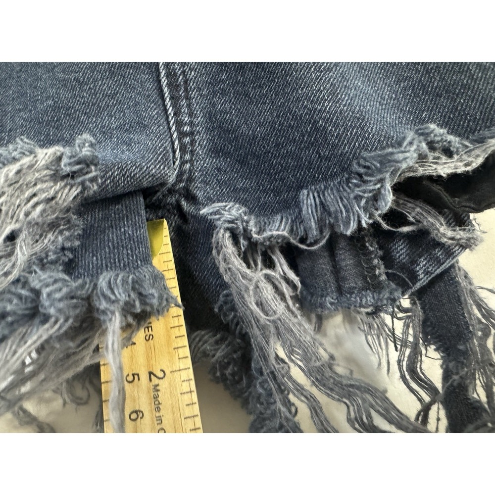 Blank NYC Denim Overall Shorts Women's Size 24 Dark Wash‎ Distressed Frayed Hem - Picture 6 of 8